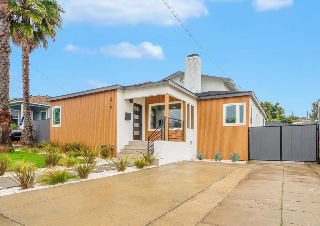 219 W Acacia Ave