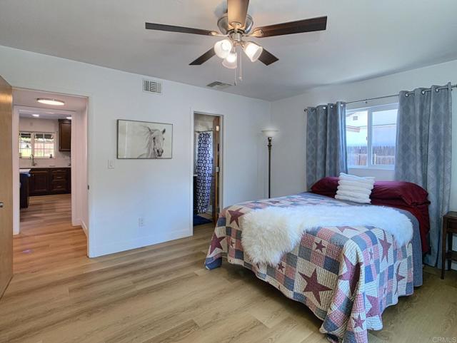 Image 49 of 65 For 13606 Lakeview Rd