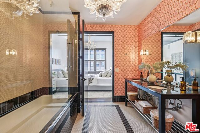 1645 N Vine Street, Los Angeles CA: https://media.crmls.org/mediaz/d7d9bd6f-5ce2-47db-964f-fcd3739873dc.jpg