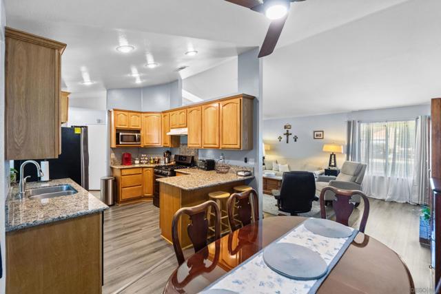 13849 Covey Quail Ln, Moreno Valley CA: https://media.crmls.org/mediaz/d7da27f4-8a99-4f98-853c-8c4604531b6f.jpg
