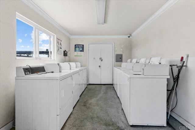 390 N 1st Street, El Cajon CA: https://media.crmls.org/mediaz/d7dab799-afcb-4540-b932-f114ea2a88ea.jpg