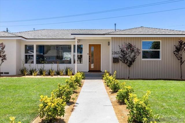 1967 Wedgemere Rd, El Cajon CA: https://media.crmls.org/mediaz/d7dbd029-9ee0-4744-acc1-6346a5b371ae.jpg