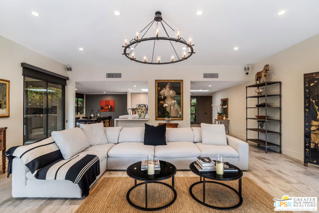 46 Princeton Drive, Rancho Mirage CA: https://media.crmls.org/mediaz/d7dc9604-8bb6-433f-9468-4b23617d7236.jpg