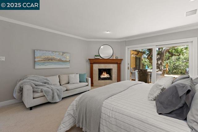 3949 Canyon Rd, Lafayette CA: https://media.crmls.org/mediaz/d7ddd997-e330-4e20-8ef1-79c8713115ed.jpg
