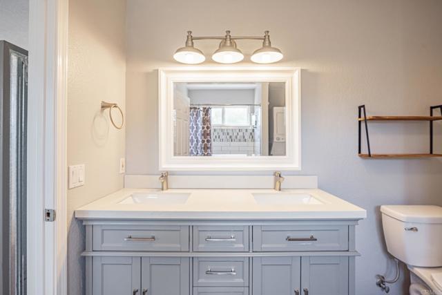 11112 Calgary Way, Valley Center CA: https://media.crmls.org/mediaz/d7ddfaff-3404-4b40-ac81-72ed37a9a8d7.jpg