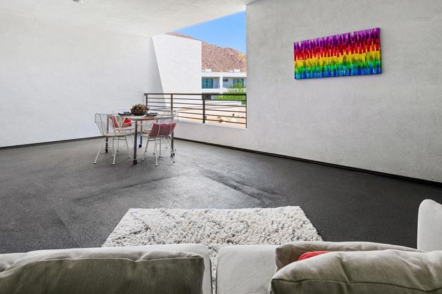 294 Mayfair Way, Palm Springs, CA 92264