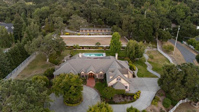 6 Sleepy Hollow Drive, Carmel Valley CA: https://media.crmls.org/mediaz/d7e0be43-6c1d-4534-b587-999f2baa9165.jpg