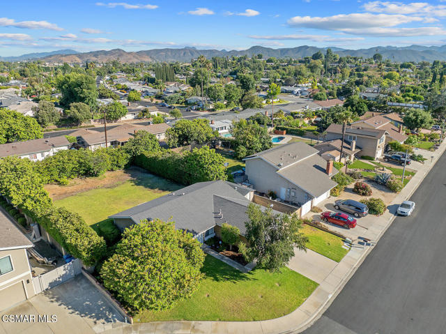 1368 Sheffield Place, Thousand Oaks CA: https://media.crmls.org/mediaz/d7e17f39-7430-4789-b401-dc35c1c55823.jpg