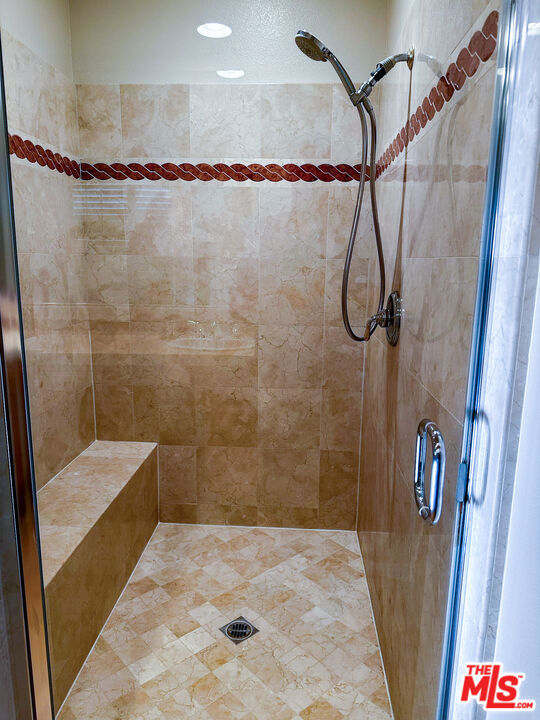 Image 21 of 36 For 5338 Via Dolores