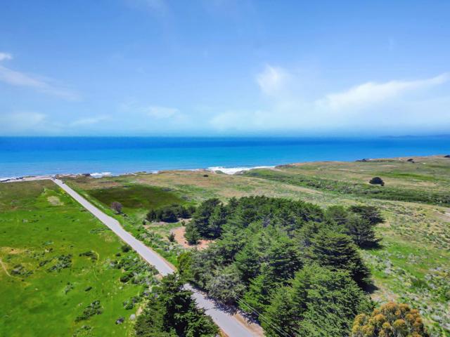 121 Carnoustie Drive, Half Moon Bay CA: https://media.crmls.org/mediaz/d7e21685-3cda-4622-a386-ab86ccb9270f.jpg