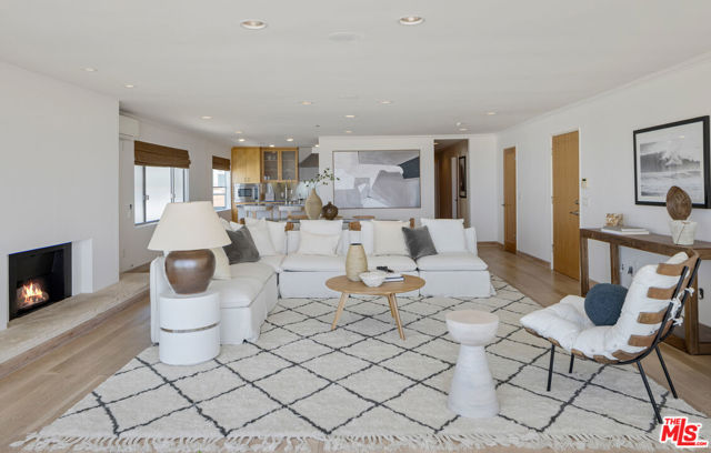 3412 Ocean Front Walk, 201 photo 3