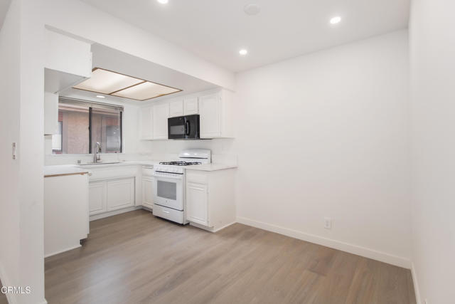 Detail Gallery Image 6 of 27 For 1169 Rosedale Ave #204,  Glendale,  CA 91201 - 2 Beds | 2 Baths