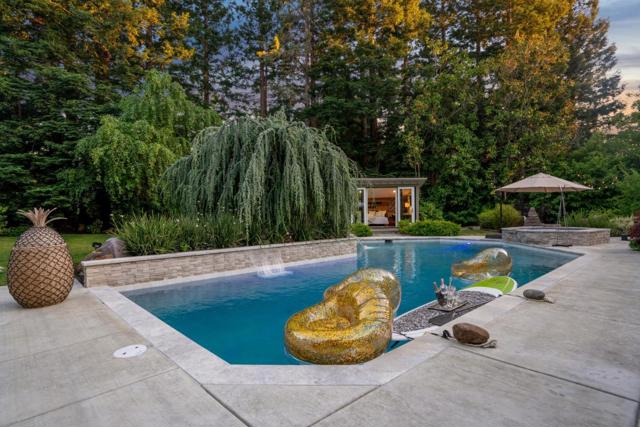 2360 Holly Oak Drive, Danville CA: https://media.crmls.org/mediaz/d7e3c9b6-a8ff-470f-9a1d-7f50caaa9de7.jpg