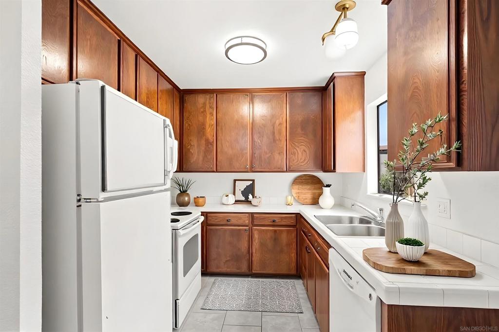 3984 Illinois Street - photo 8