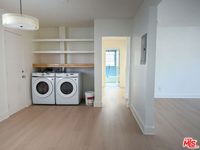 1947 Clinton Street, Los Angeles CA: https://media.crmls.org/mediaz/d7e645e7-3373-428d-b258-c0d5cac4cf15.jpg