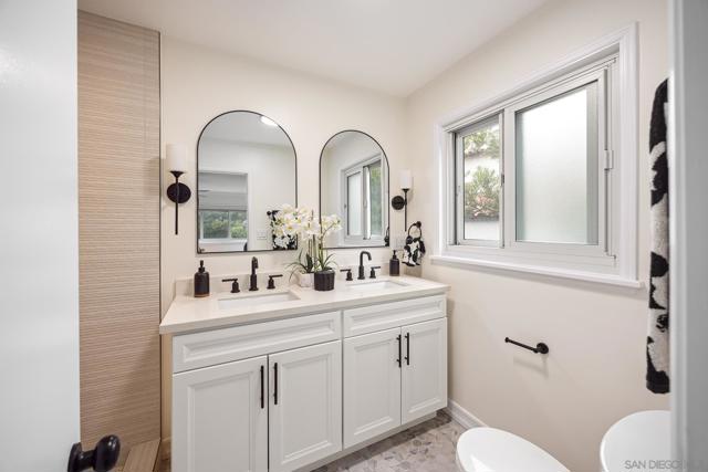 3602 Hyacinth Dr, San Diego CA: https://media.crmls.org/mediaz/d7e6b60b-906f-4831-bd6a-c96ca5ae36fa.jpg