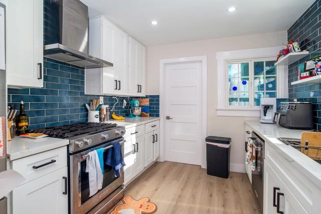 Detail Gallery Image 8 of 45 For 4776 78 Del Monte Ave, San Diego,  CA 92107 - – Beds | – Baths