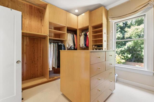 900 University Avenue, Palo Alto CA: https://media.crmls.org/mediaz/d7e78b63-a274-4f13-957c-4e925737b6d4.jpg