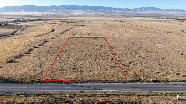 31 Ave C 15, Fairmont CA: https://media.crmls.org/mediaz/d7e7d6f7-36fd-4b70-b5f2-784f2e75a03d.jpg