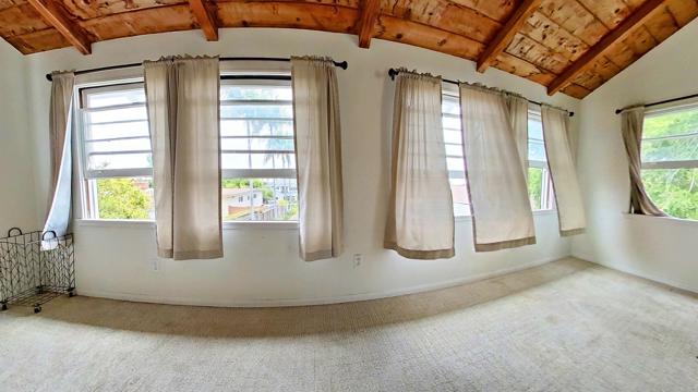 2862 Highland Drive, Carlsbad CA: https://media.crmls.org/mediaz/d7e888dc-a9ee-4719-866c-e33dcdca3798.jpg