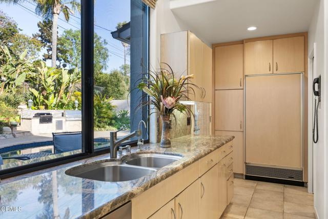 612 Via Arroyo, Ventura CA: https://media.crmls.org/mediaz/d7e8f44d-27ef-478e-b1a9-ac8f009fbf76.jpg
