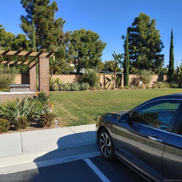 1329 Via Lucero, Oceanside CA: https://media.crmls.org/mediaz/d7e8f742-fc0c-4227-bafa-7226f9874c83.jpg