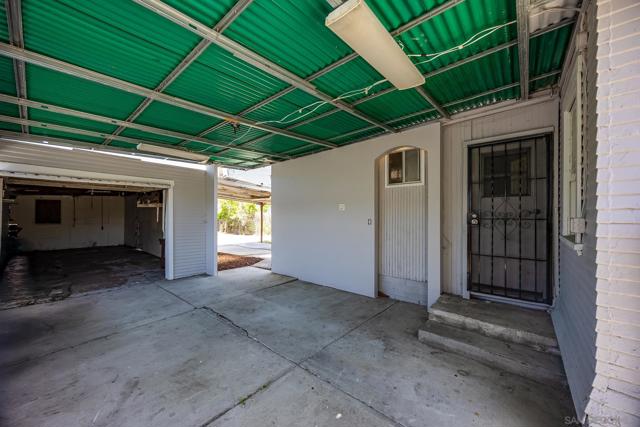 4276 35Th St, San Diego CA: https://media.crmls.org/mediaz/d7e9be12-ded4-453f-838b-02f8bc91a3e3.jpg