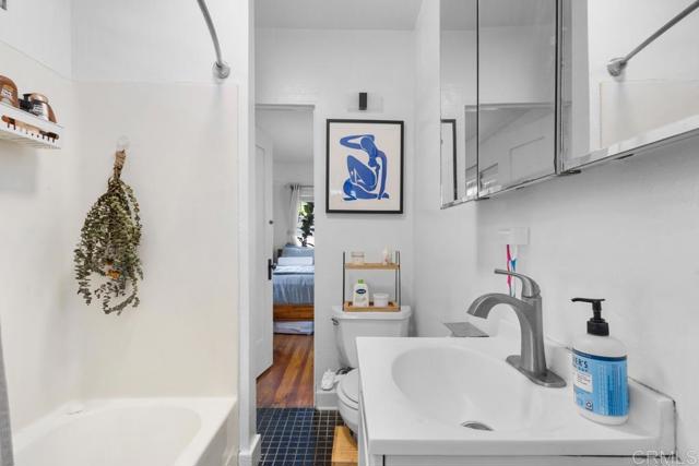 Detail Gallery Image 6 of 50 For 1607 1609 Robinson Ave, San Diego,  CA 92103 - – Beds | – Baths