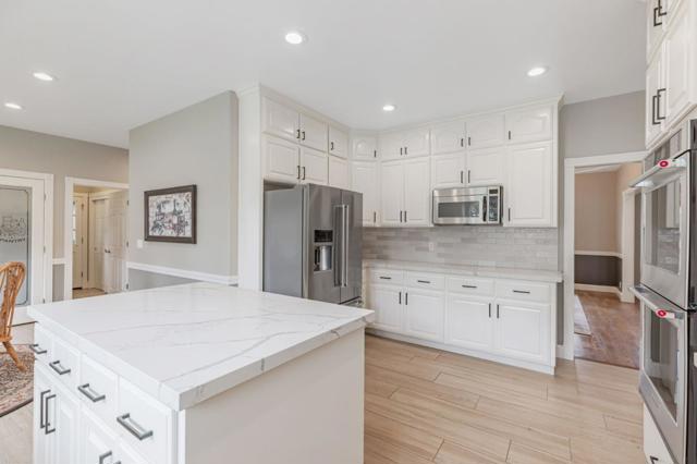 560 Tevis Trail, Hollister CA: https://media.crmls.org/mediaz/d7ea683d-56bf-4a53-99be-5e575aab97e9.jpg