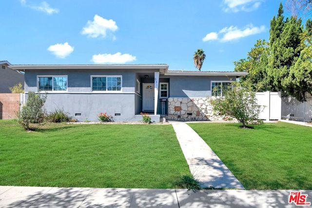6315 Tampa Avenue photo 1