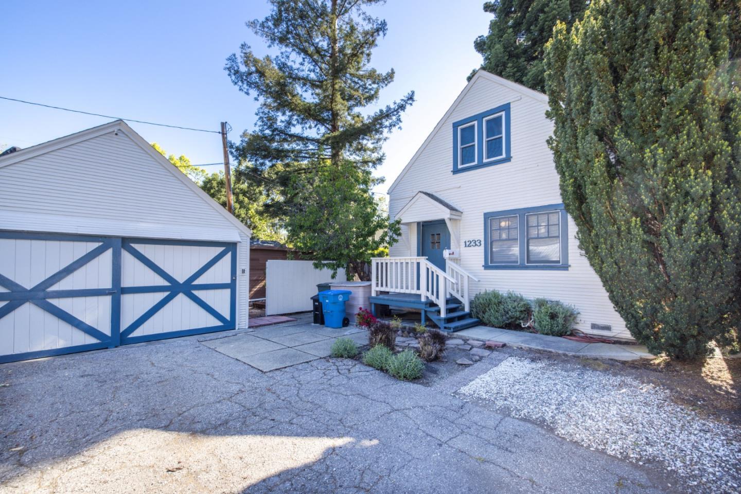 0 Wilson Street, Palo Alto CA: https://media.crmls.org/mediaz/d7ec1923-ee68-4db4-8e75-c608826819df