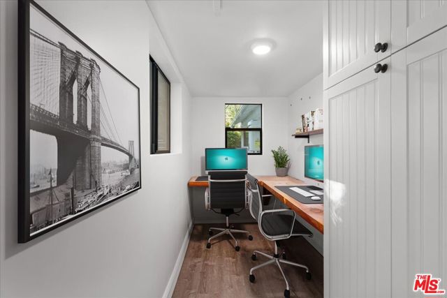 4104 Saugus Avenue, Sherman Oaks CA: https://media.crmls.org/mediaz/d7ec9f90-b9af-4762-b496-ab8a7a9243fc.jpg