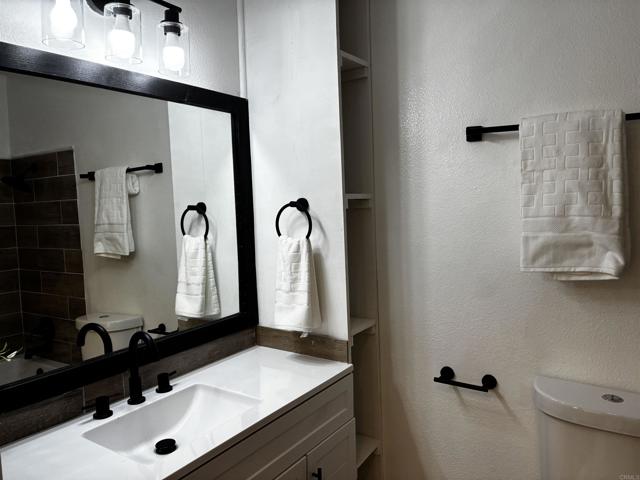 Detail Gallery Image 10 of 18 For 8034 Linda Vista Rd #1d,  San Diego,  CA 92111 - 2 Beds | 2 Baths