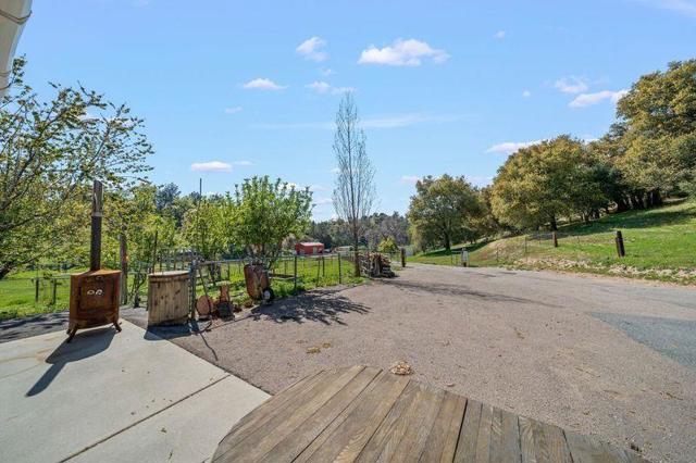 2464 Wynola Rd, Julian CA: https://media.crmls.org/mediaz/d7edfe0b-4b82-4b34-b113-b70e37a7b9a7.jpg