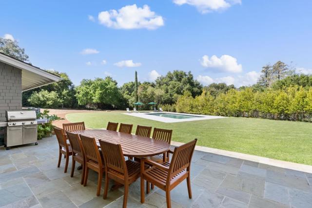 928 Matadero Avenue, Palo Alto CA: https://media.crmls.org/mediaz/d7ee60fd-e585-4434-89f6-34fb591d6b1e.jpg