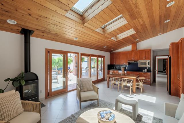 3160 Louis Road, Palo Alto CA: https://media.crmls.org/mediaz/d7ee8e8d-c75f-4144-9898-cf96ab72921e.jpg