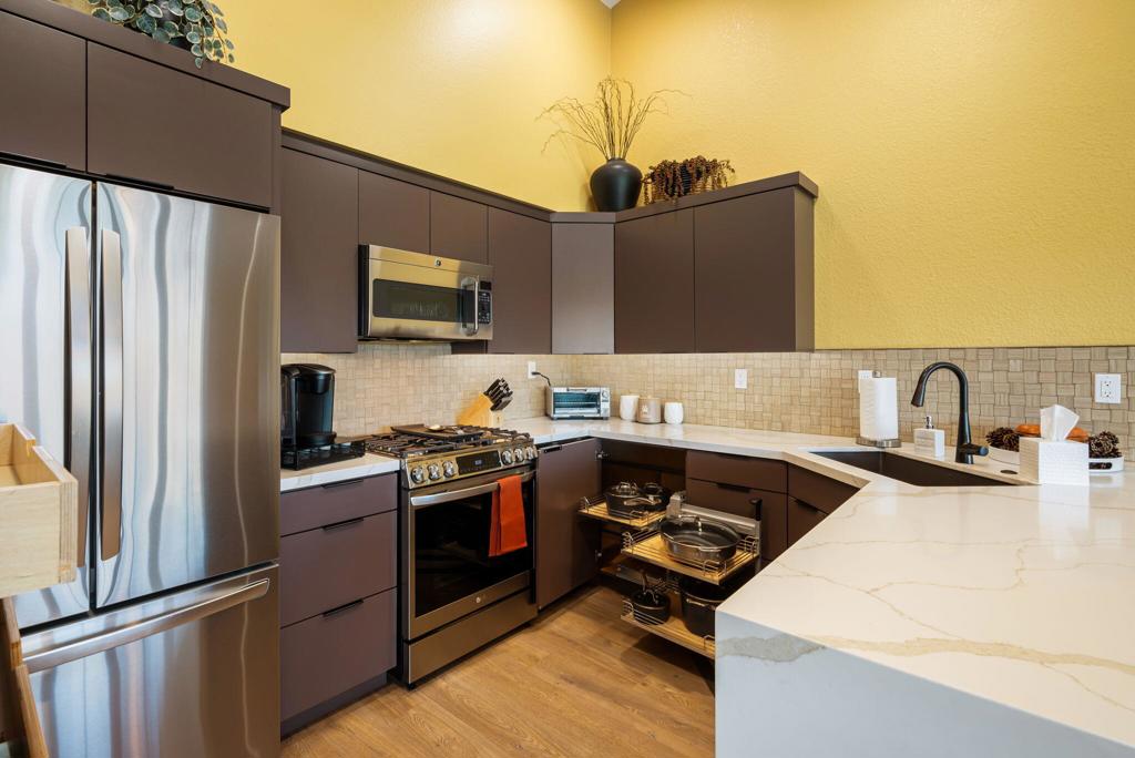 MLS #219138405DA image #15