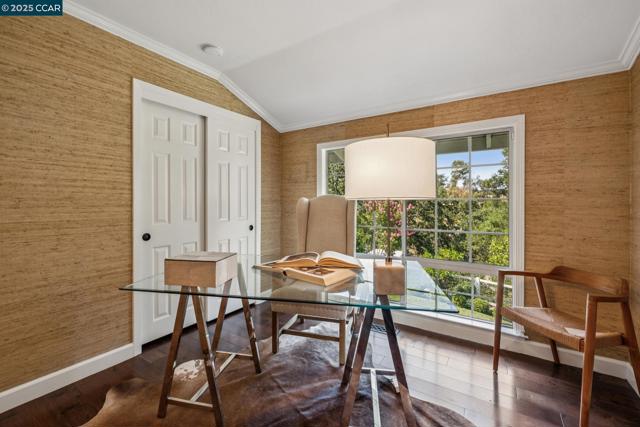 1023 Ameno Court, Lafayette CA: https://media.crmls.org/mediaz/d7ef6b55-1239-4672-96db-db34a6610242.jpg