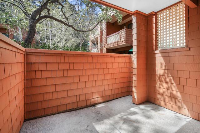 4250 El Camino Real, Palo Alto CA: https://media.crmls.org/mediaz/d7f02a10-b68b-48fe-aceb-a99140f7fe91.jpg