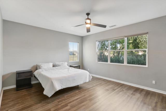 32780 Presidio Hills Ln, Winchester CA: https://media.crmls.org/mediaz/d7f0cb41-54ba-4424-89c4-43e1368df93c.jpg