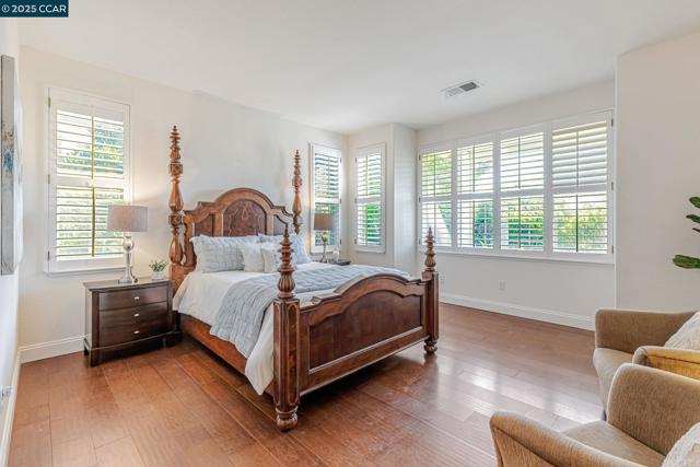 631 Baldwin Drive, Brentwood CA: https://media.crmls.org/mediaz/d7f11b5d-a5f1-47c6-88c1-e497c73b48a7.jpg