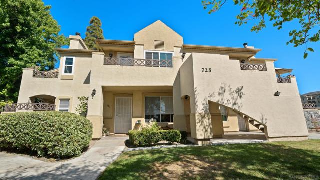 725 Brookstone Road, Chula Vista CA: https://media.crmls.org/mediaz/d7f32d1e-d0ff-4d9a-b304-fe3c15230041.jpg
