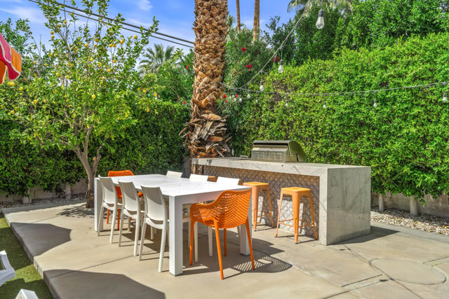 1115 Pasatiempo Road, Palm Springs CA: https://media.crmls.org/mediaz/d7f3648c-e51c-4d87-a766-52a820021971.jpg