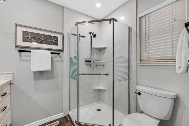 5135 Charlotte Way, Livermore CA: https://media.crmls.org/mediaz/d7f43914-0c6a-4abd-b606-cfac81650e63.jpg