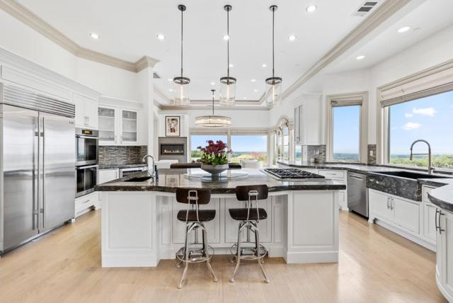 12252 Menalto Drive, Los Altos Hills CA: https://media.crmls.org/mediaz/d7f6caff-09a8-4a18-be2f-c238228962a9.jpg