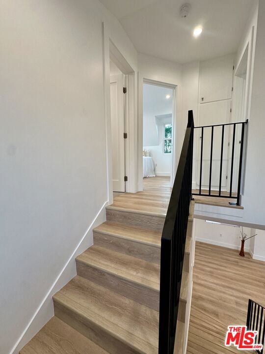 5414 S Mullen Avenue, Los Angeles CA: https://media.crmls.org/mediaz/d7f6dbe5-34bd-4b44-83bc-acc914d6de6a.jpg