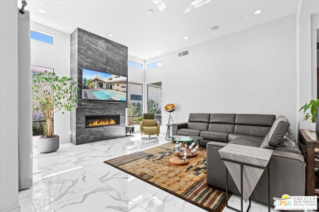 163 Blue Moon Drive, Palm Springs, CA 92262