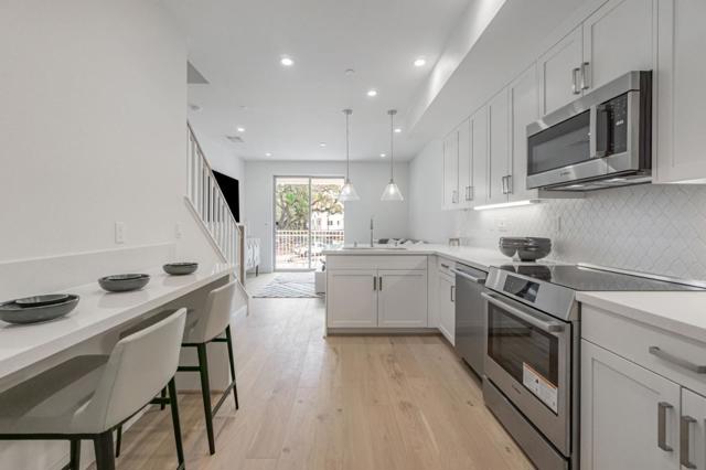 146 Oak Circle, Walnut Creek CA: https://media.crmls.org/mediaz/d7f84c2b-dc56-47f6-bc42-8a807c08c928.jpg
