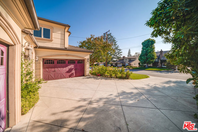 1036 Louise Avenue, Arcadia CA: https://media.crmls.org/mediaz/d7fa3f75-4ed3-4ea2-8711-535ca706adfb.jpg