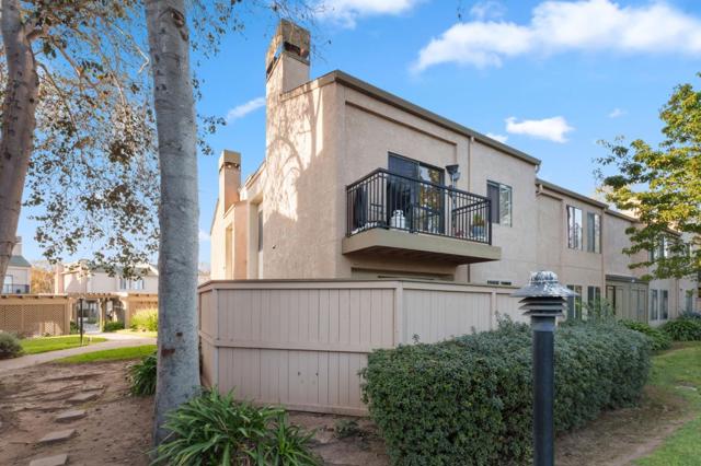 2422 N Main Street, Salinas CA: https://media.crmls.org/mediaz/d7fa9f27-d2e8-420b-8ecc-3589cc3fd225.jpg